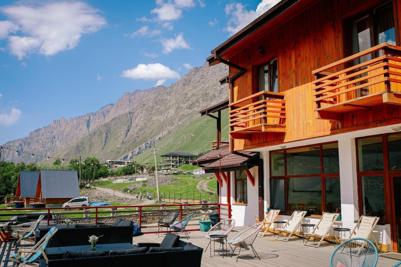 Alpenhaus Kazbegi Hotel & Restaurant 外观 照片