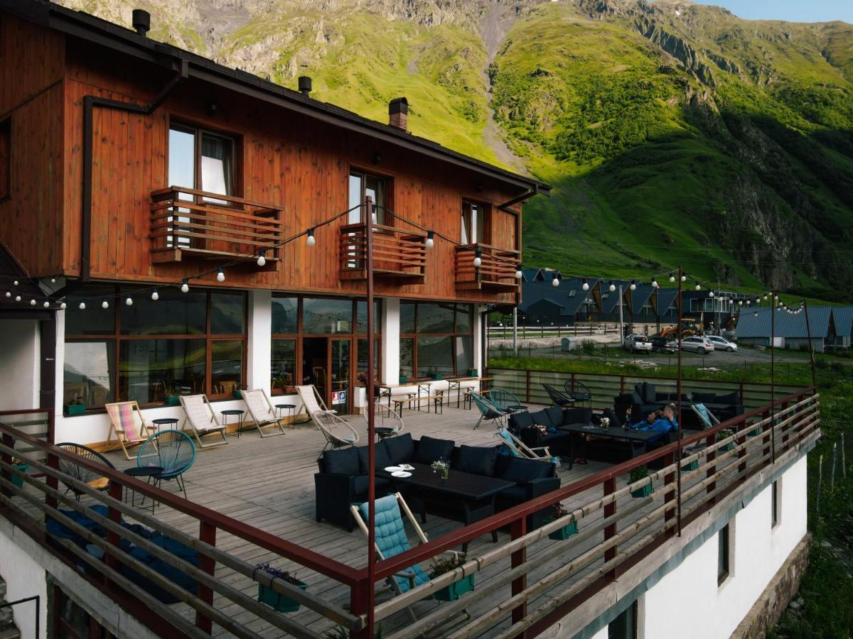 Alpenhaus Kazbegi Hotel & Restaurant 外观 照片